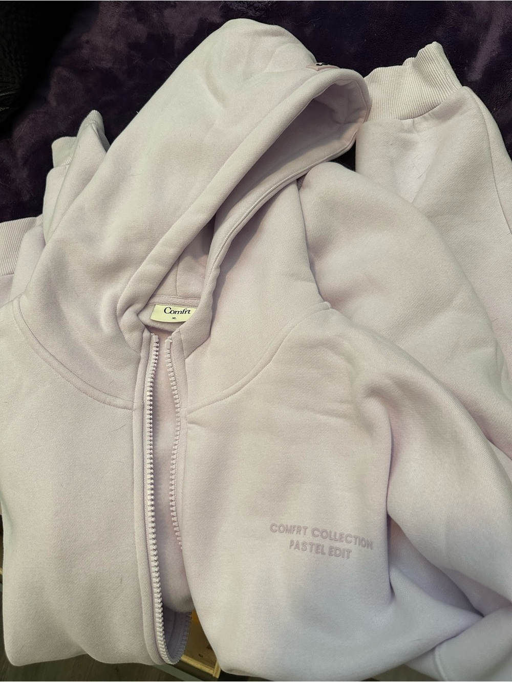 Comfrt lavender hoodie XL